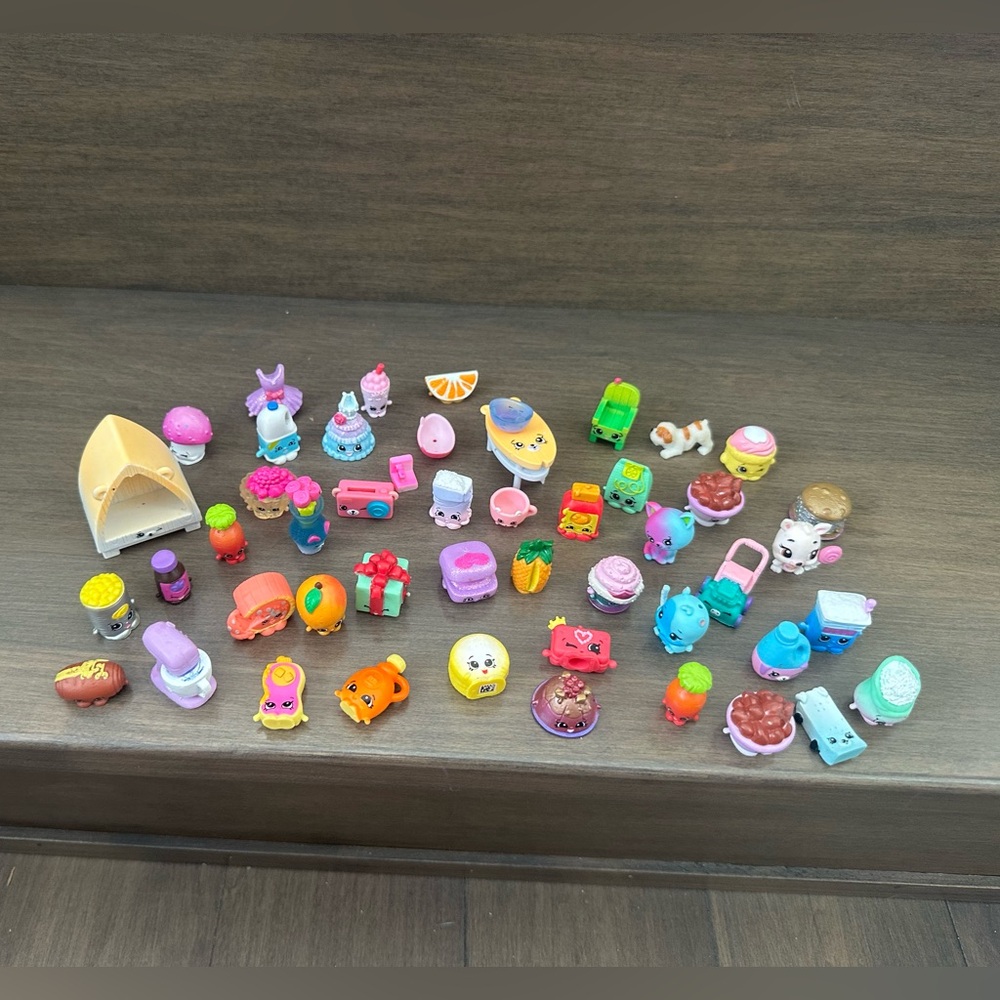 Shopkins & Mixed Toy Lot